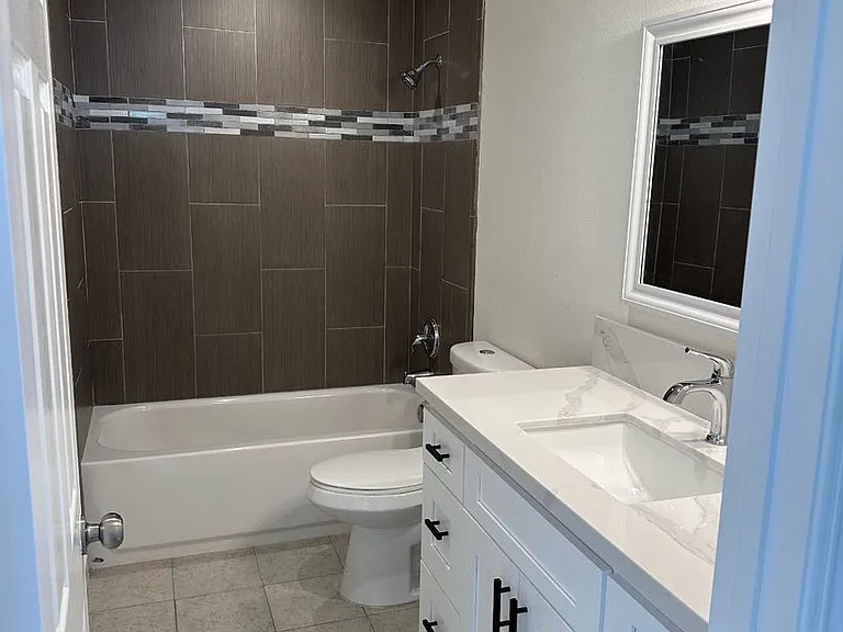 130 Surfside Dr — Photo 15