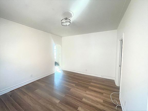 3rd image of 562 E 92nd St Floor 2