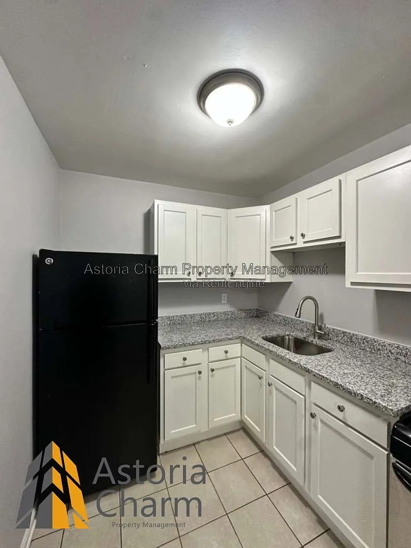 1 bed, 1.0 bath, 700 sqft, $999 — Photo 4