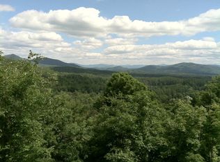 9 Palisade Pkwy, Saranac Lake, NY 12983