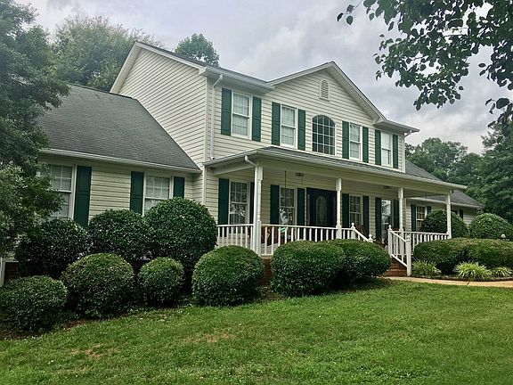 2nd image of 146 Sir Gregory Dr