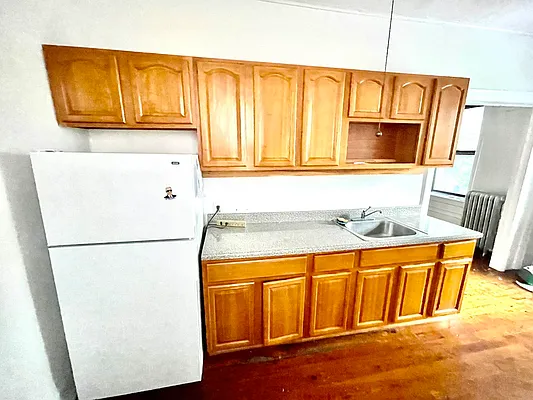 Rented by Pear NYC LLC | media 7