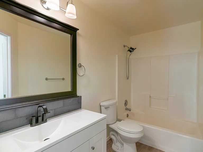 617 Willow Dr — Photo 17