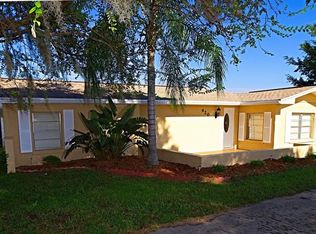 420 W 5th St, Frostproof, FL 33843