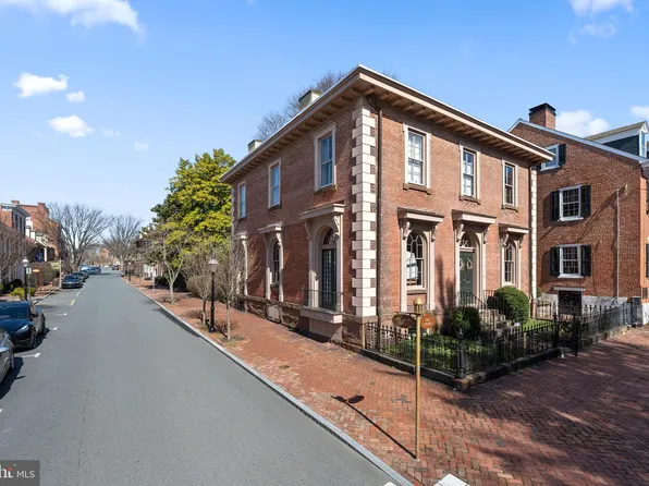 4 The Strand, New Castle, DE 19720