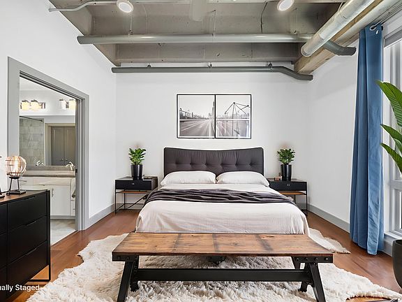 4th image of 1300 Saint Marys St #207