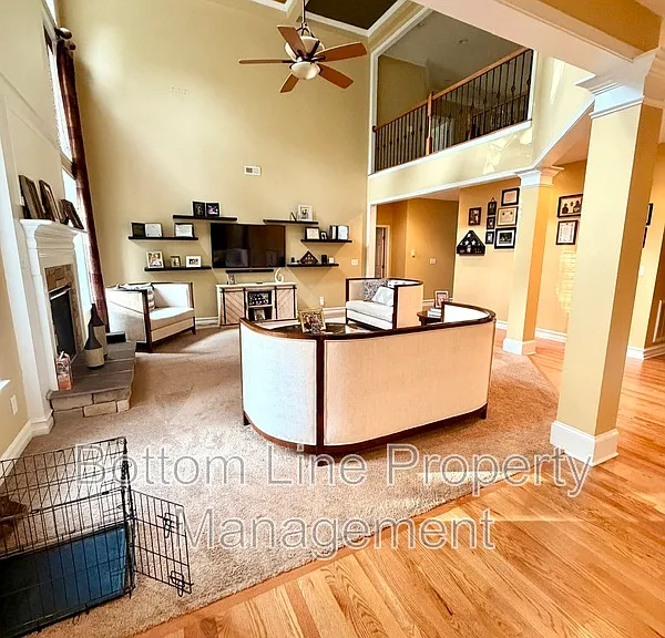 8045 Talcott Dr — Photo 10