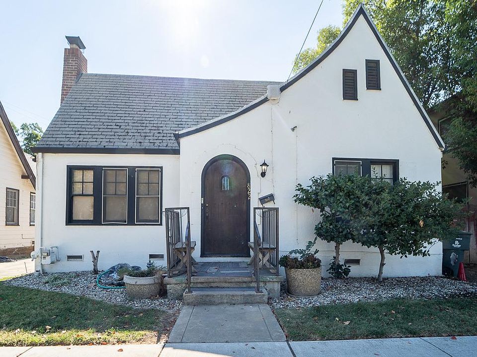 1st image of 822 12th St