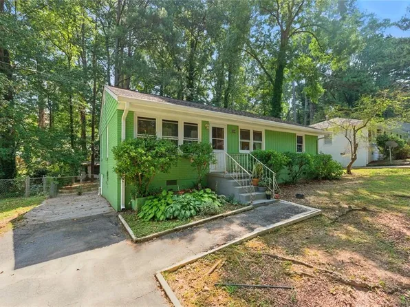 2608 Westchester Dr, East Pt, GA 30344