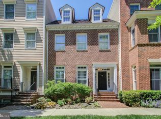 326 Hart Rd, Gaithersburg, MD 20878