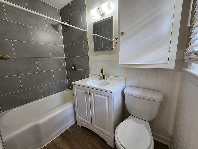 7520 W Markham St — Photo 21