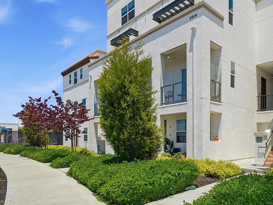 2014 Luzon Ln #8
