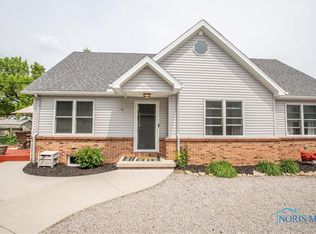 1107 Kurtz St, Maumee, OH 43537