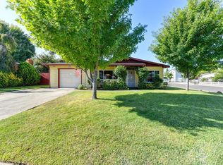 2400 Aramon Dr, Rancho Cordova, CA 95670