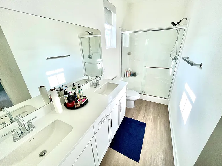 2422 Encanto Pass — Photo 10