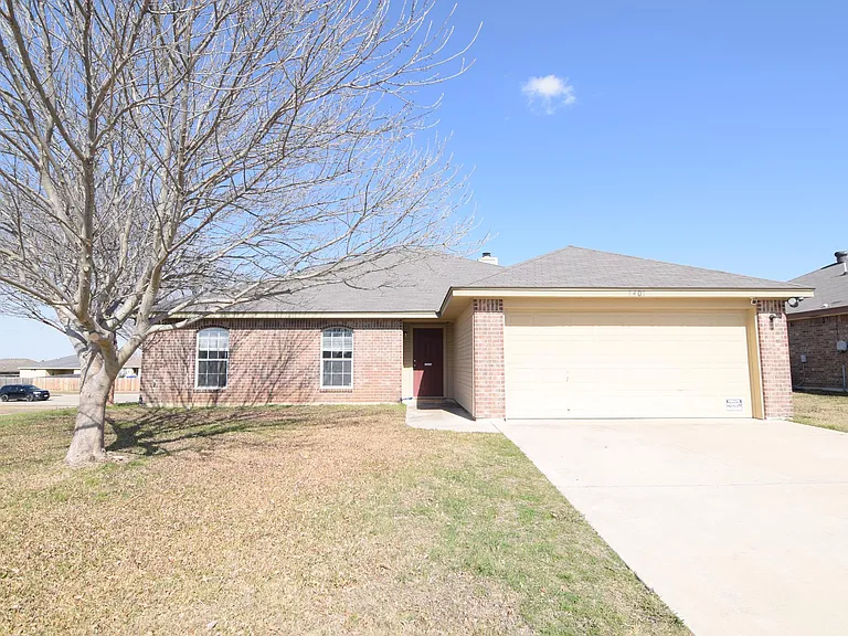 3401 Lorena Dr — Photo 1
