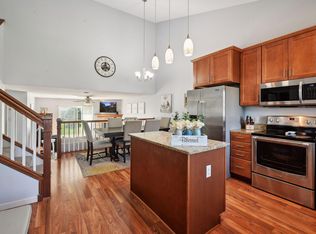 4212 Rymark Ct, Shakopee, MN 55379