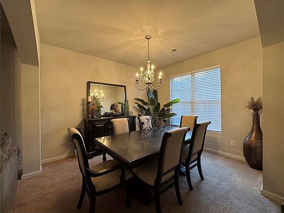 5th image of 9775 Ivey Ridge Cir