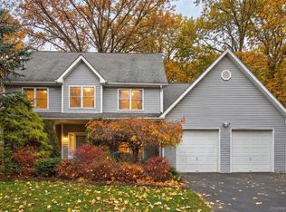 9 Exeter Circle, Beacon, NY 12508