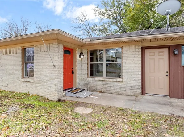 736 W Bullock St, Denison, TX 75020