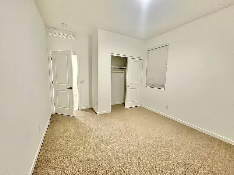 1325 S 223rd Dr — Photo 6