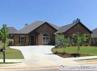 1915 Talcott Ct, Auburn, AL 36830