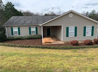 880 Louie Ln, Seneca, SC 29678