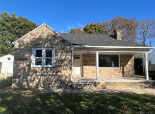 28 Sunset Dr, Medway, OH 45341