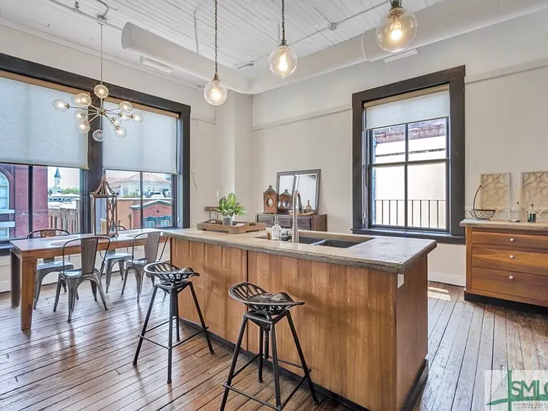 101 Barnard St #300 — Photo 18