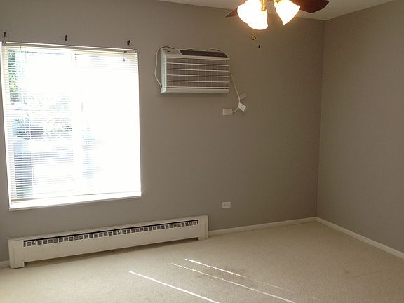2nd image of 2410 N Kennicott Dr APT 2A