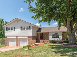 1705 E Ensey Ter, Mustang, OK 73064
