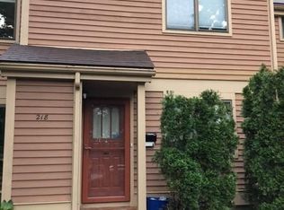 218 Tree Top Cres, Pt Chester, NY 10573