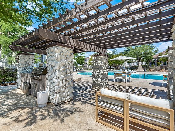 Halston on Frankford Community