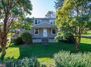 10 Crusher Rd, Douglassville, PA 19518