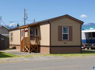 345 W Cedar St TRLR B, Sequim, WA 98382