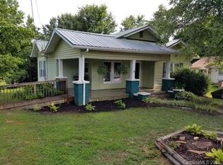111 Mountain View St, Drexel, NC 28619