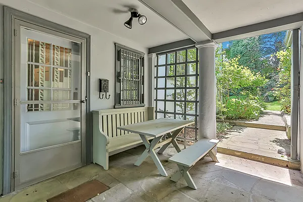 Sold by Trebach Realty | media 29