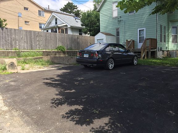 2nd image of 4701 Davenport St #1