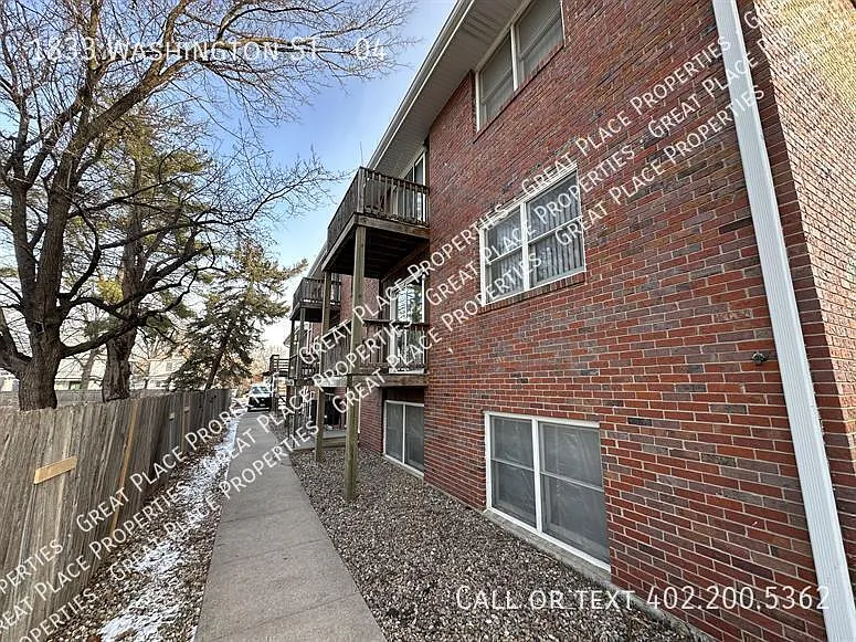 2 bed, 761 sqft, $799 — Photo 2