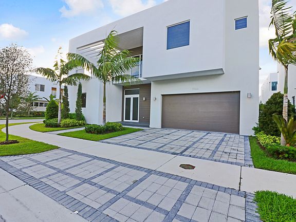 4th image of 7444 NW 99th Pl