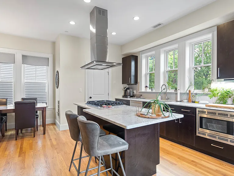 73 Sawyer Ave #3 — Photo 3