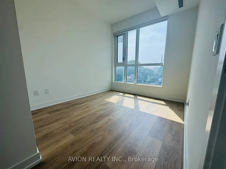 150 Logan Ave #545 — Photo 10
