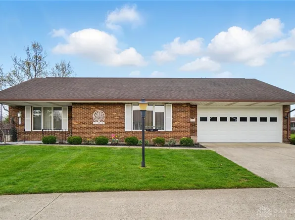 1143 Armsgate Rd, Springfield, OH 45503
