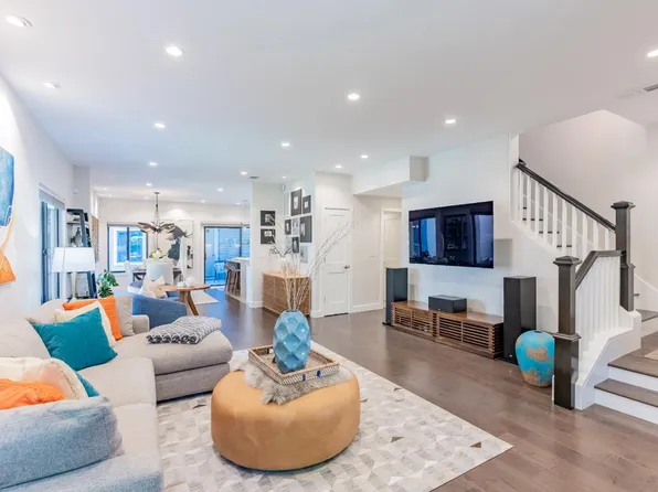 919 La Mesa Ter Unit E, Sunnyvale, CA 94086