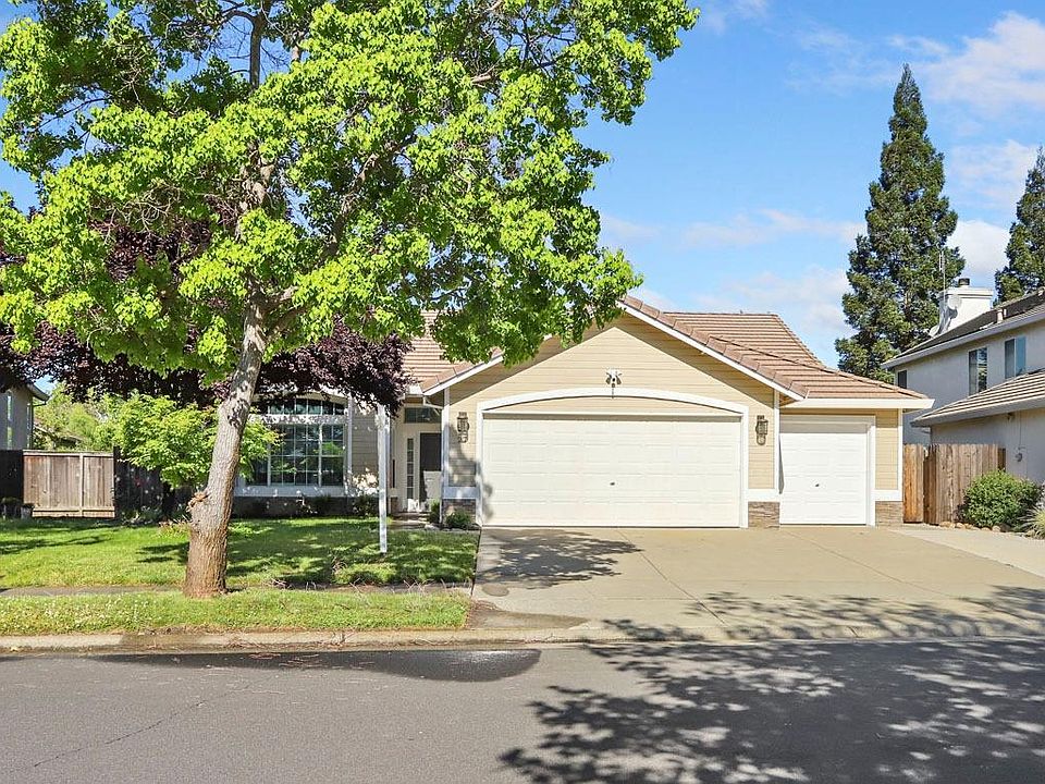 1st image of 27 Crystal Hill Ct