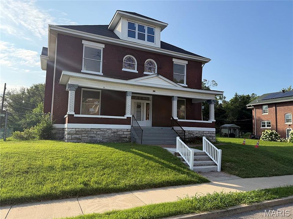 1st image of 570 Washington Pl