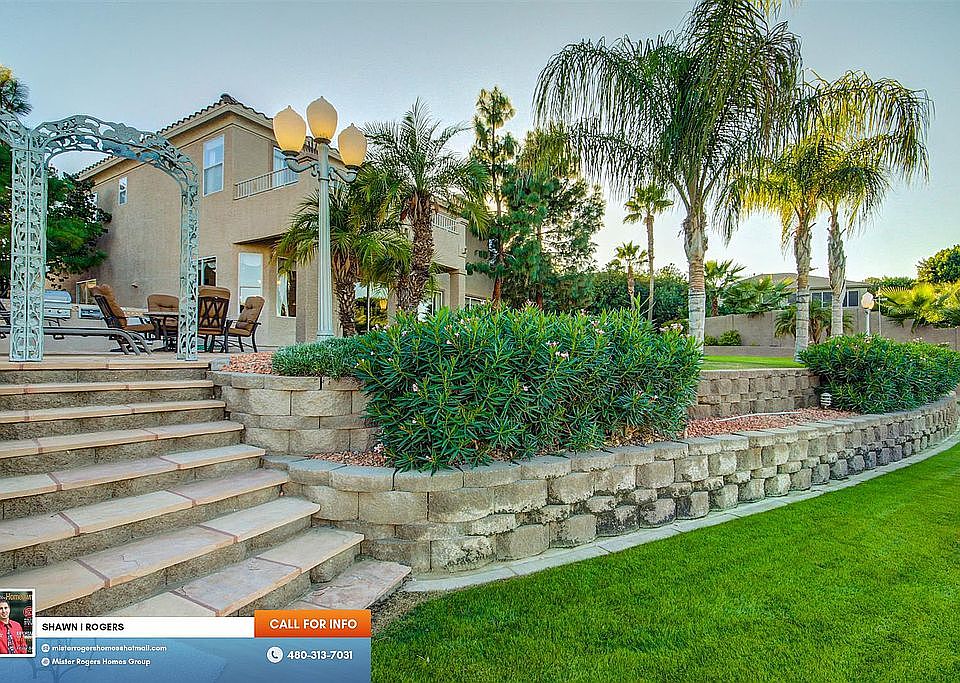 2nd image of 856 W Aloe Pl