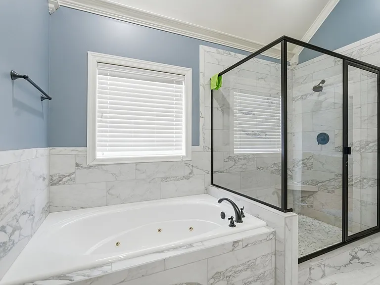 2733 Presley Dr — Photo 28