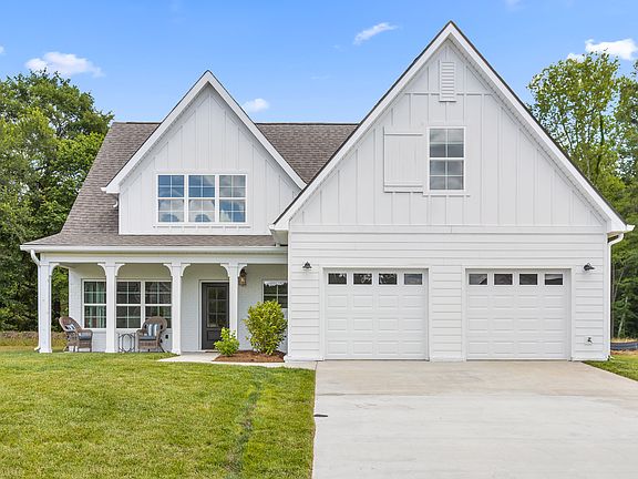 Baldwin Park Model - Elevation B, 2 car garage