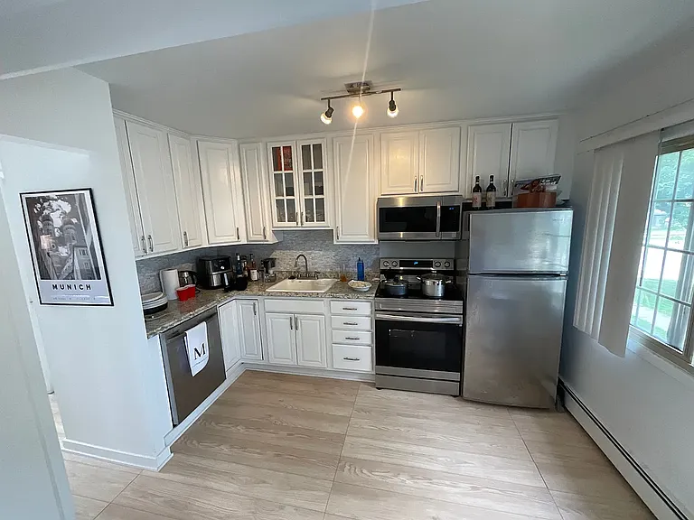 2354 W Forteen Mile Rd — Photo 4